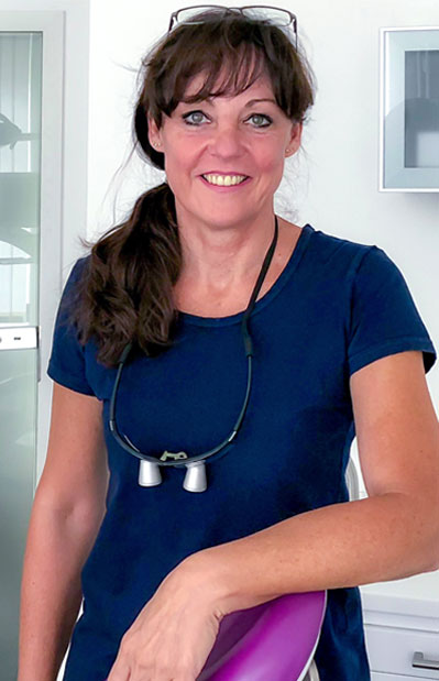 Zahnaerztin Anke Gregan, Frankfurt